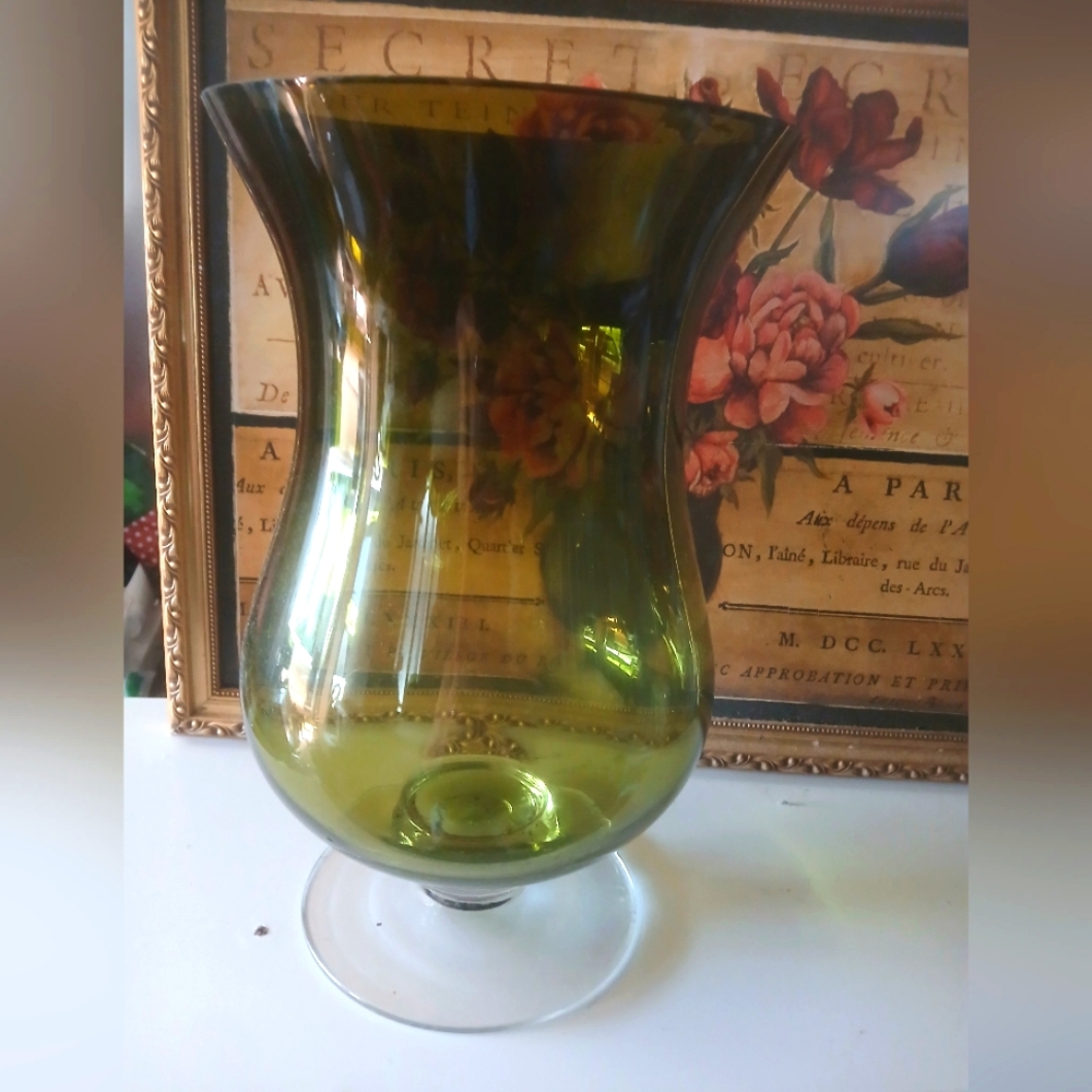 Elegant Green Glass Vase